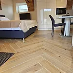 Appprusnik Apartman *